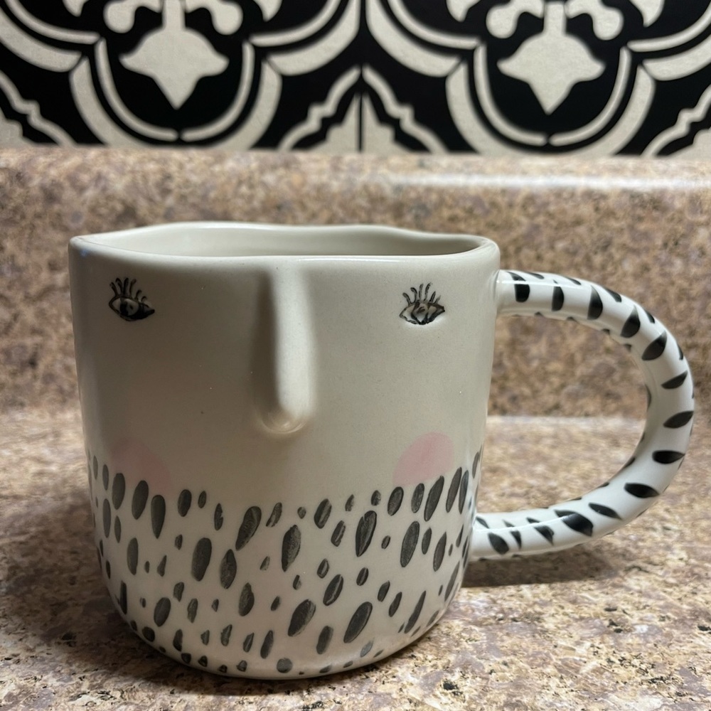 Faces collection coffee mug abstract, cute and great condition